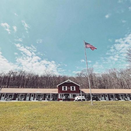 Berkshire Valley Inn North Hancock Εξωτερικό φωτογραφία