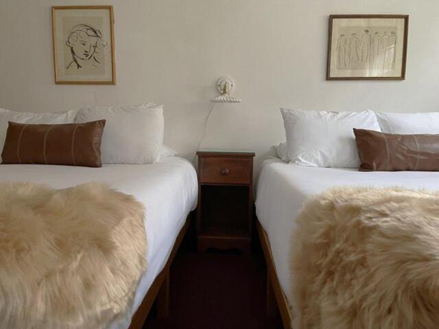 Berkshire Valley Inn North Hancock Εξωτερικό φωτογραφία