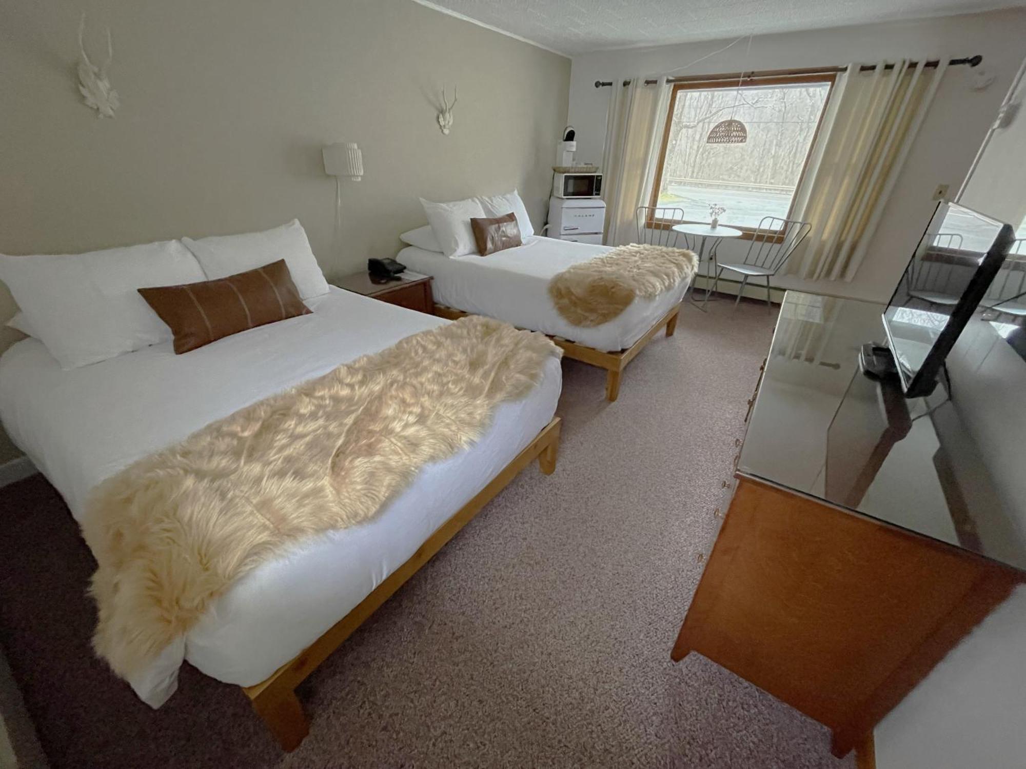 Berkshire Valley Inn North Hancock Εξωτερικό φωτογραφία